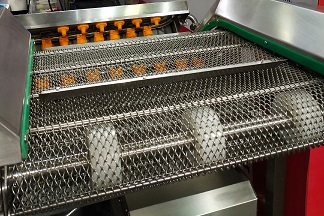 如何延長不銹鋼輸送帶的使用壽命？